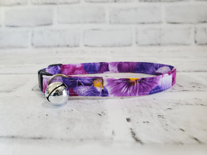Vibrant Purple Flowers 3/8" Cat Collar