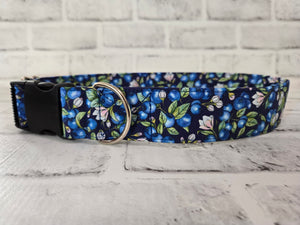 Blueberry Bush 1.5" Large Buckle Collar 15"-24"