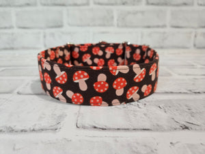 Mushrooms 1.5" Medium Martingale Collar 12"-19"