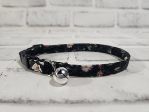 Midnight Floral 3/8" Cat Collar