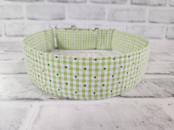 Daisy Picnic Green 2