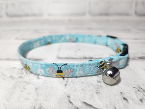Blue Glitter Bee Cat Collar 3/8