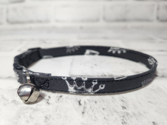 King Me Cat Collar 3/8