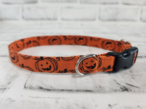 Smiley Pumpkins 5/8" Small Dog Buckle Collar 10"-15"