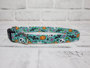 Spooky Floral 5/8" Small Buckle Collar 10"-15"