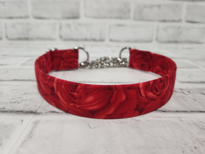 Red Roses 1" Medium Chain Martingale Collar 12"-19"